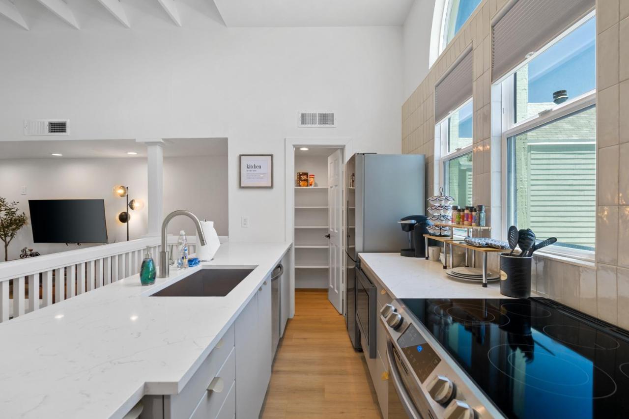 Chic Uptown Phoenix Home - Pool Table & Perfect Location Esterno foto